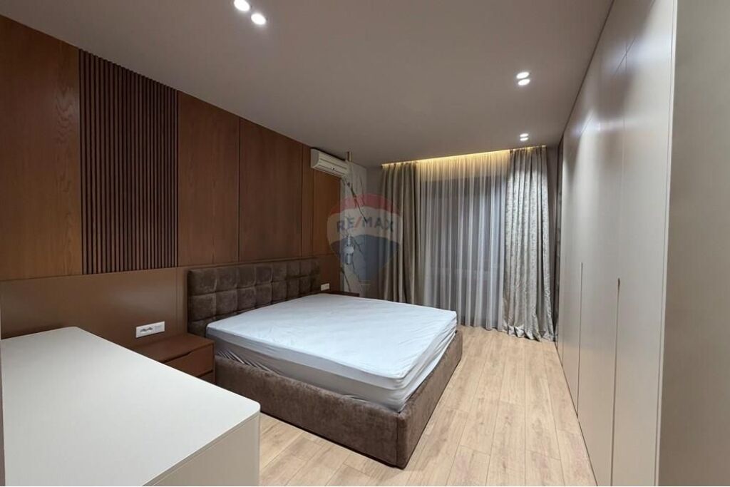 Super apartament per qira 3+1+2,LIQENI I TIRANES,RRUGA E KOSOVARVE