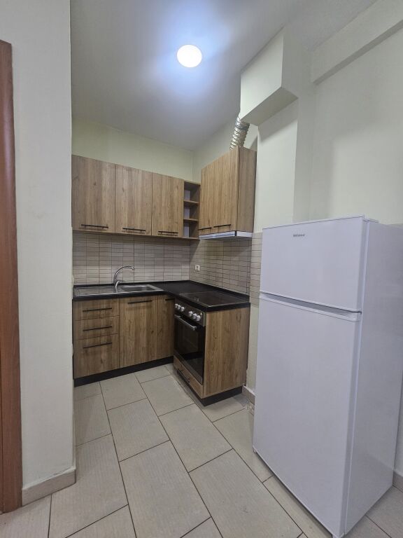 2+1 apartment for rent (450Lek/month) - Fresku Restaurant