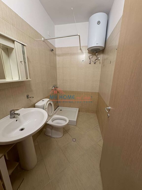 Apartament 2+1 me qira tek Ish Tregu Elektrik ne Tirane