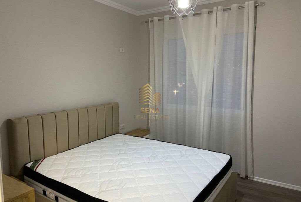 For rent, 2+1 apartment + balcony + parking space, Sauk-Roundabout, 52,000 Lek/month