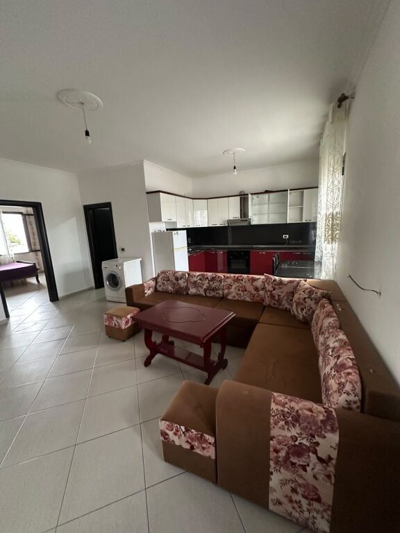 Apartament 2+1 + Ballkon me Qira – Laprakë !