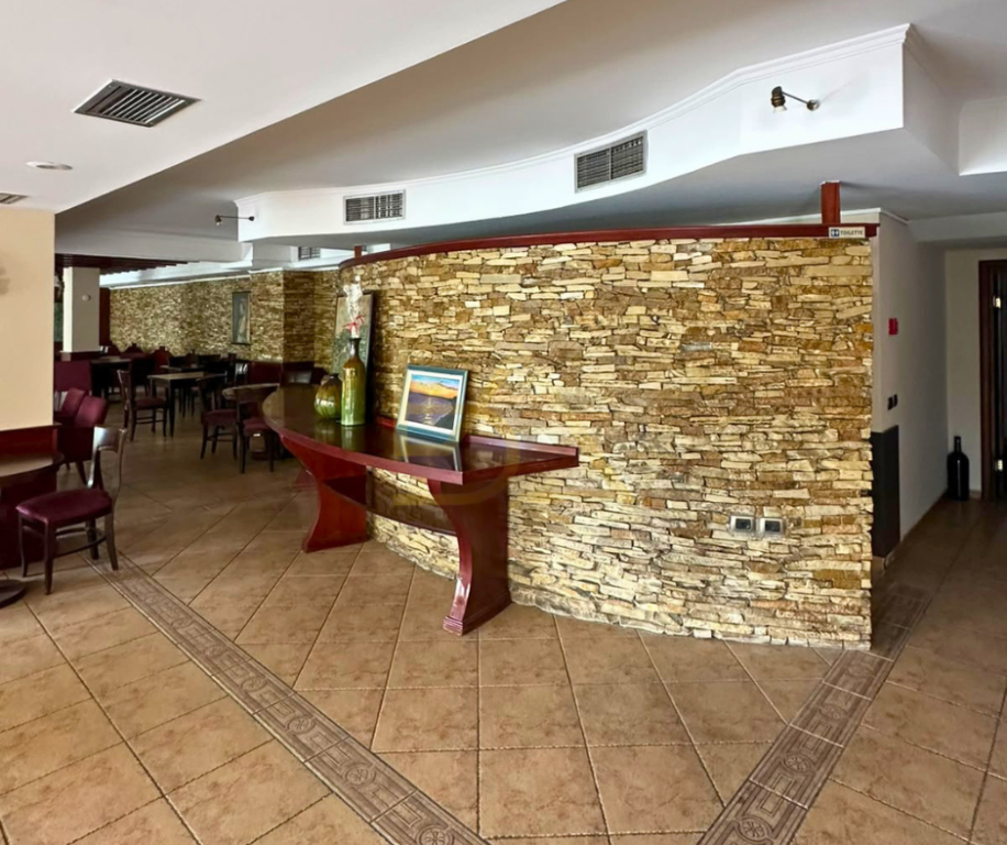 SHITET AMBIENT KOMERCIAL 500 m² – BRRYL, TIRANË