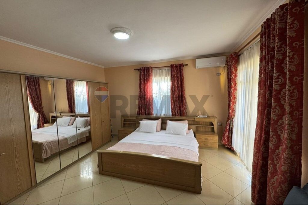 Apartment - For Rent - Selita e Vjetër Street, Tirana
