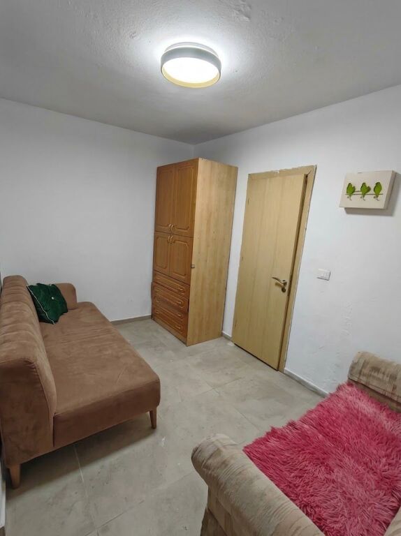 Appartamento 3+1 in Affitto – Selitë (Vicino alla Scuola "Marin Barleti") !