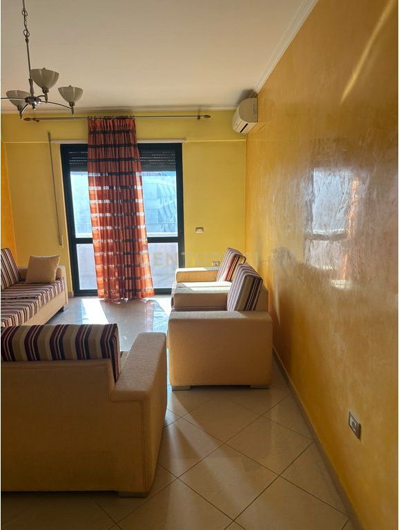 APARTAMENT 2+1+2 ME QIRA TEK GLOBE!