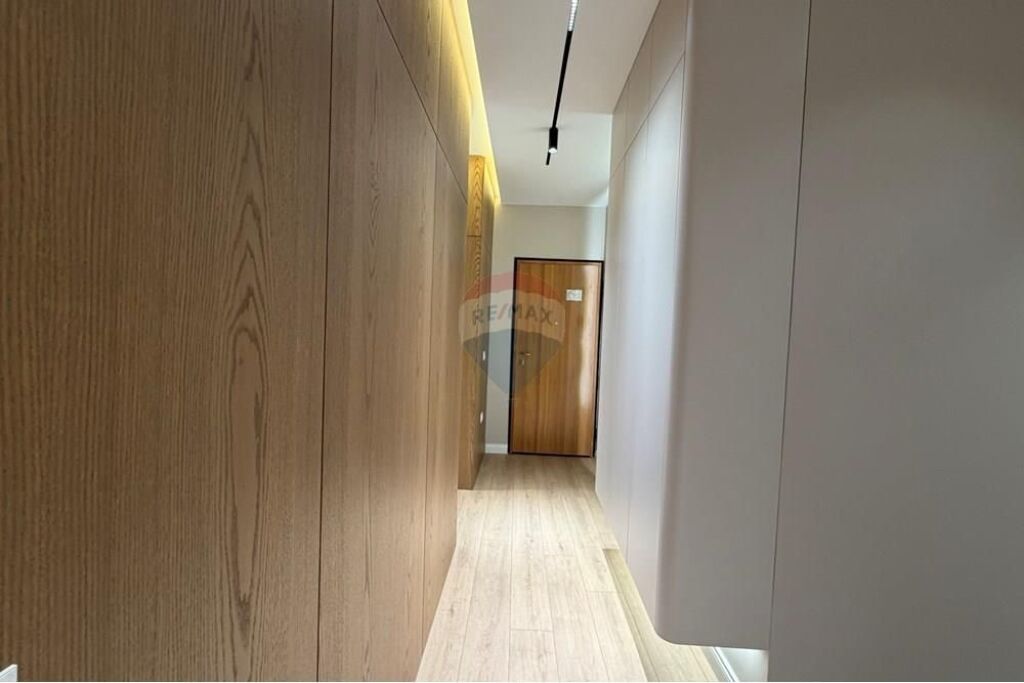 Super apartament per qira 3+1+2,LIQENI I TIRANES,RRUGA E KOSOVARVE