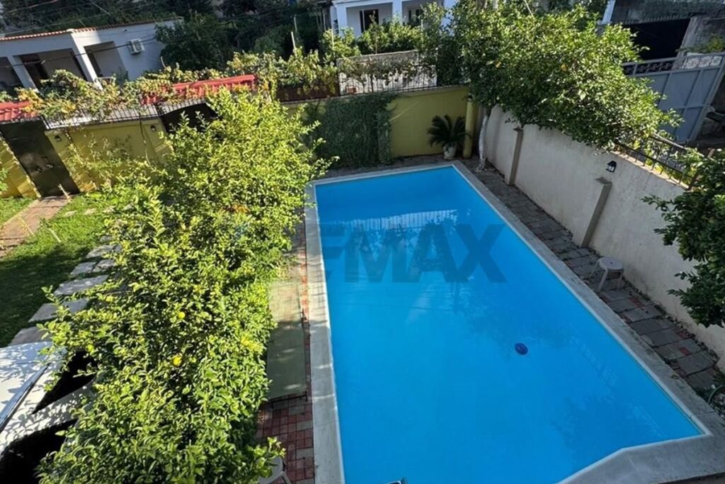 Apartment - For Rent - Selita e Vjetër Street, Tirana
