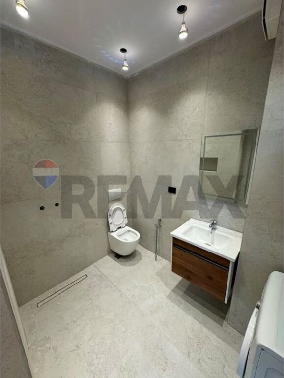 Shitet apartament 1+1 ne ASTIR
