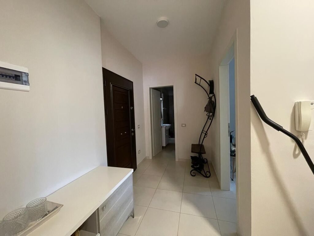 Apartament 2+1 me qira ne Shkoze