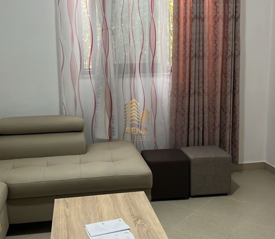 Qira, Hyrje Private 1+1, Porcelan, 35.000 Leke/muaj