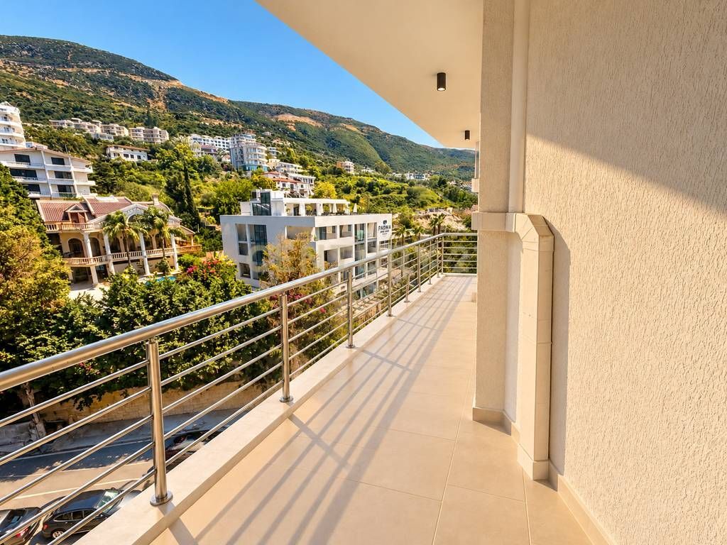 2+1 apartment for sale in Lungomare, Vlore