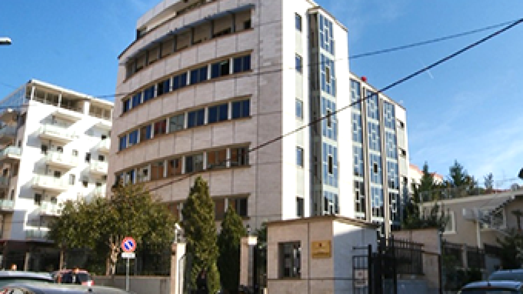 Dyqan per shitje te Rruga Durrsit