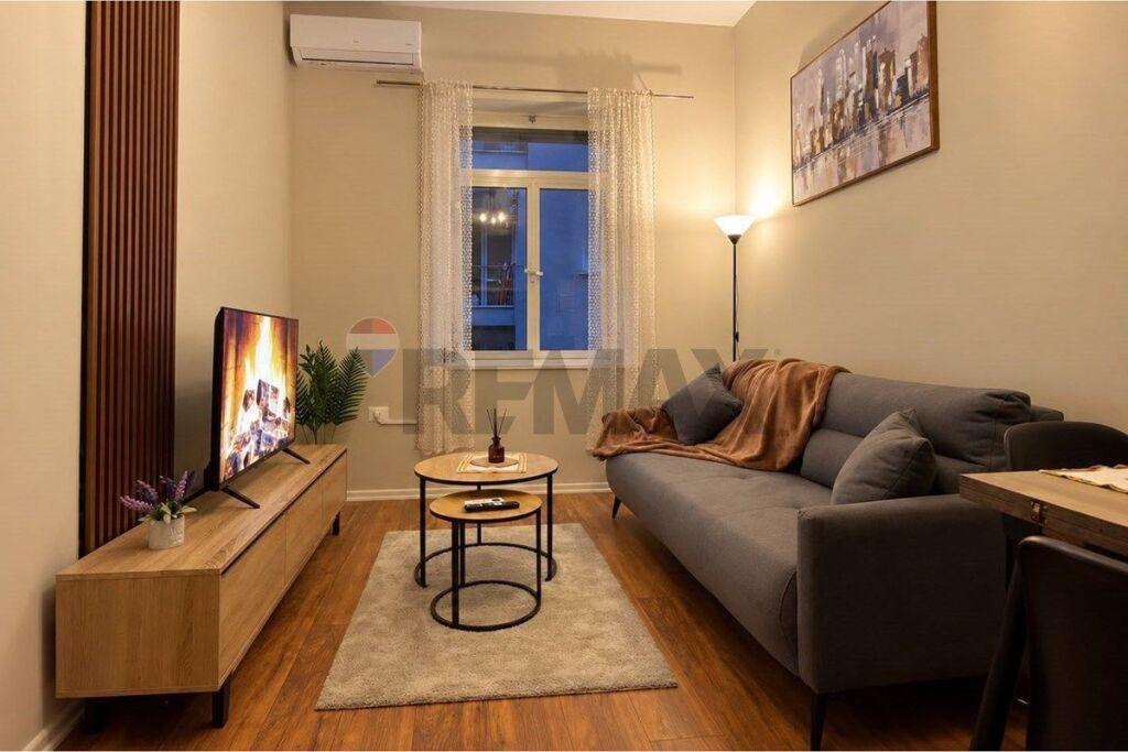 Apartament 1+1 për Qira – Pallatet Agimi, Bllok