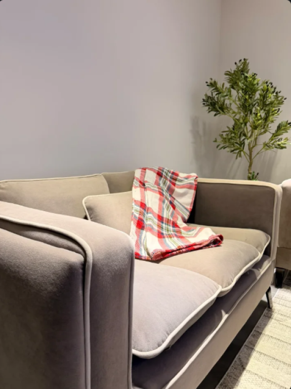 Apartament 1+1 me Qira Farmacia 10 Tirane