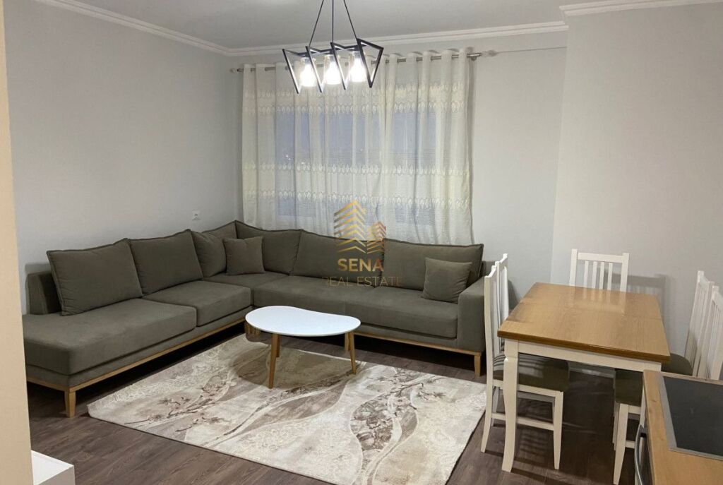 For rent, 2+1 apartment + balcony + parking space, Sauk-Roundabout, 52,000 Lek/month
