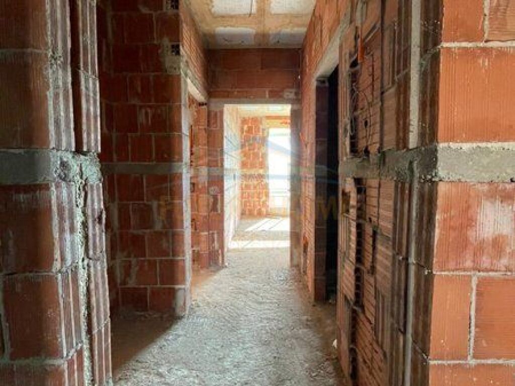 Shitet, Apartament 1+1, Jordan Misja, Tiranë