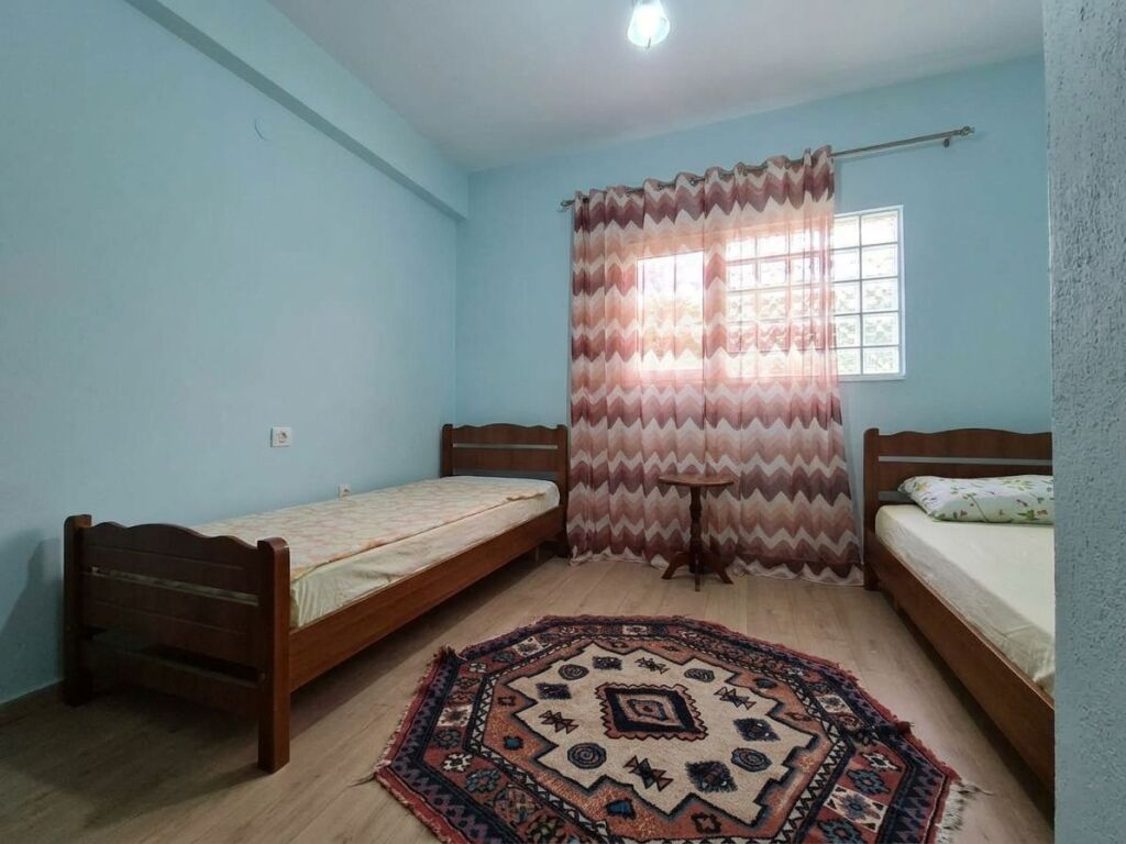 Qira,Apartament 2+1+2,Xhamia Selite,Tirane.