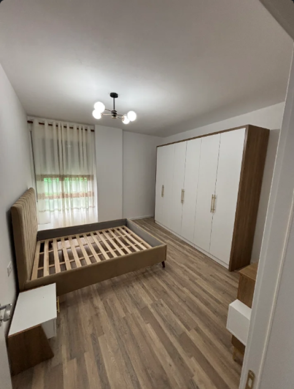 1+1 Apartment with Parking for Rent, 5 Maji Tirana