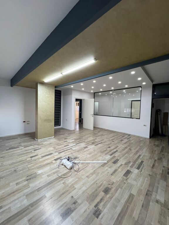 Office space for rent at Sheshi Willson .