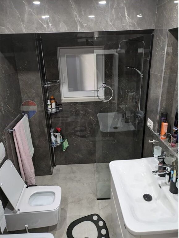 Apartament 1+1 me qira te Ish Restorant Durresi!