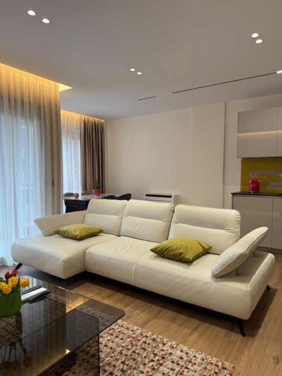 1+1 apartment for rent, Shkolla e Kuqe