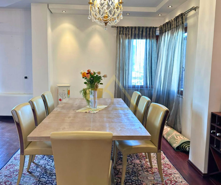 JEPET ME QIRA APARTAMENT LUKSOZ 4+1 + 3 – BLLOK, TIRANË