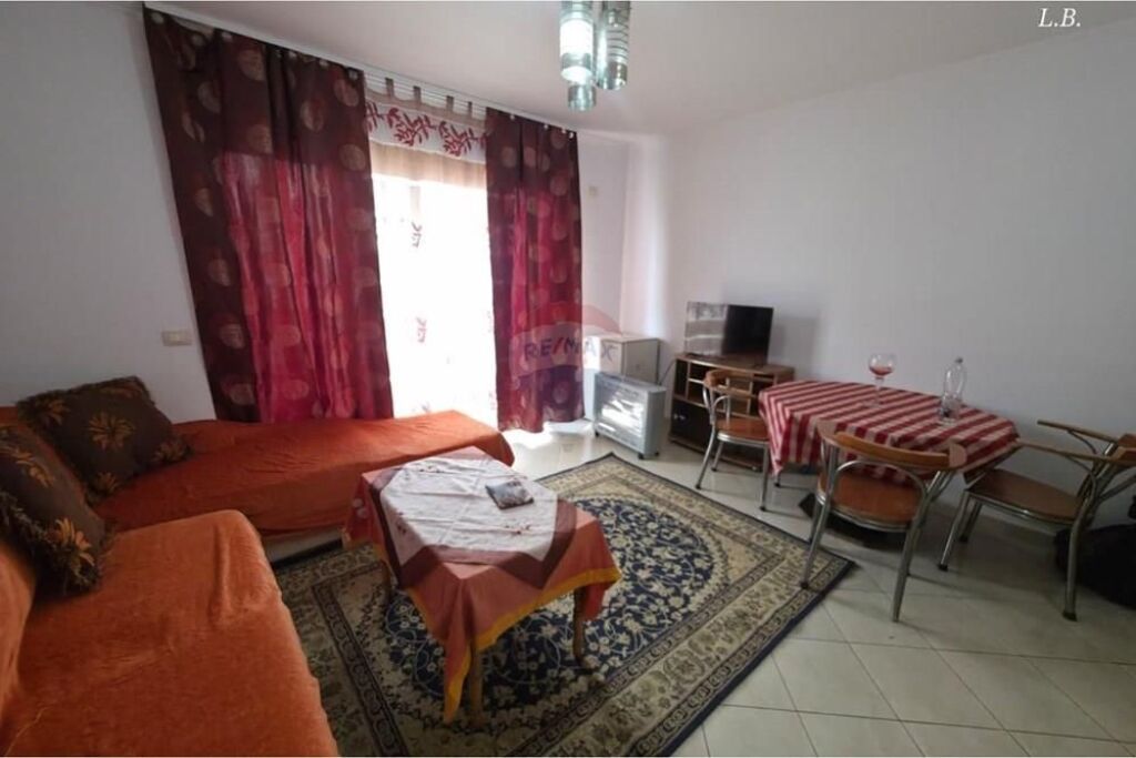 Apartament - Për Qira - Qendra Kristal