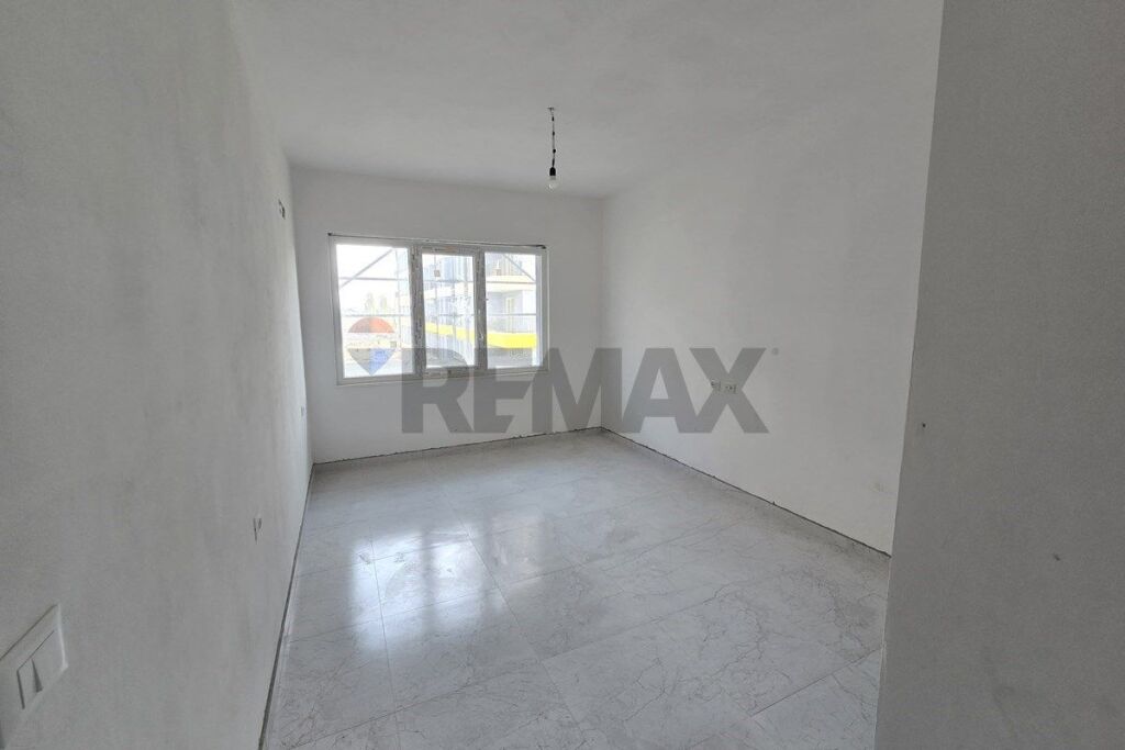 Apartament 2+1+2 per shitje Univers City