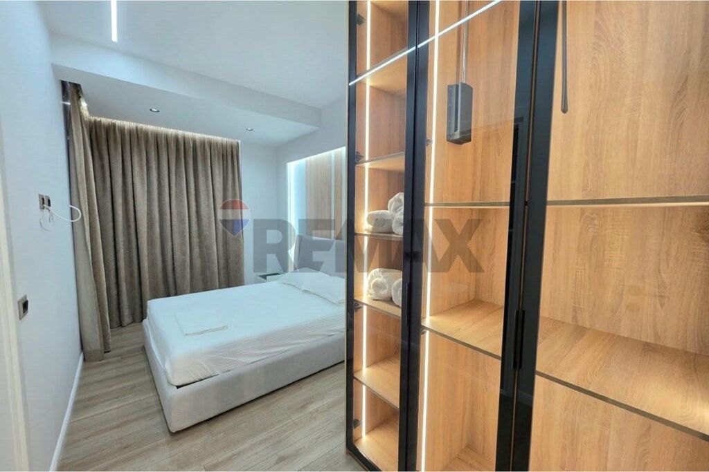 🏡 PENTHOUSE EKSKLUZIV PËR SHITJE – LUNGOMARE, VLORË 🌊