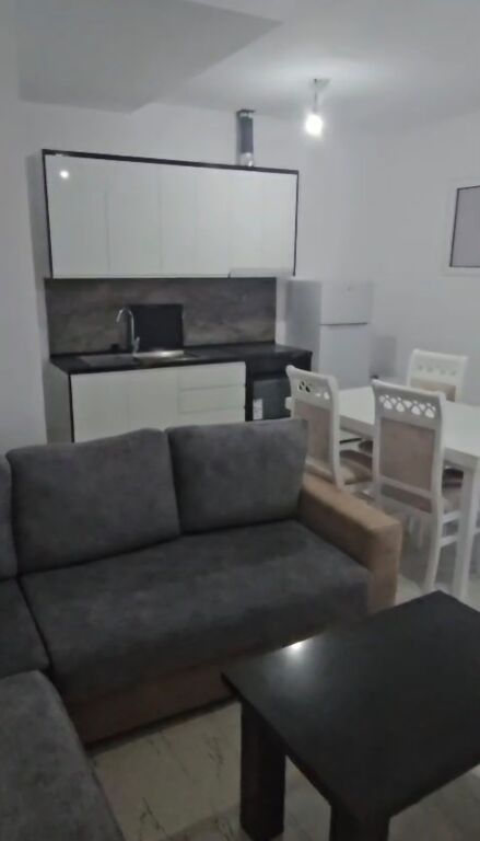 Apartament me qera 2+1 mbrapa Spitalit Universitar te Traumes ID 5802