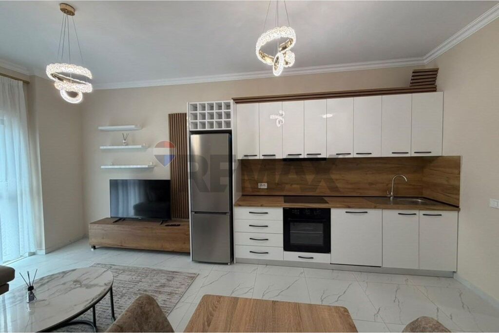 Apartament - Për Qira - Sauk i Vjetër, Tiranë