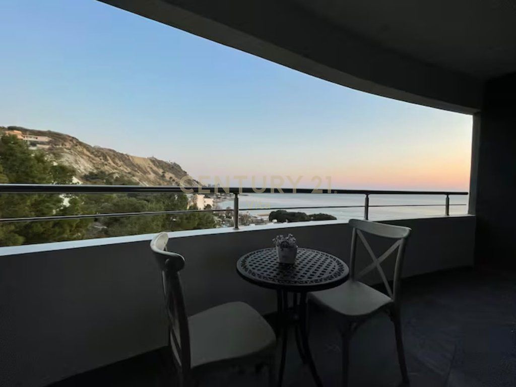 CURRILA APARTAMENT PAMJE DETI 1+1+PARKING , "WHITE HILL RESIDENCE"!