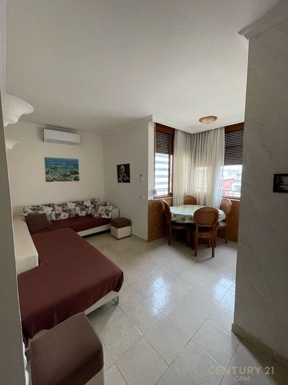 Apartament 2+1 Per Qira Prane Shkolles Baletit!