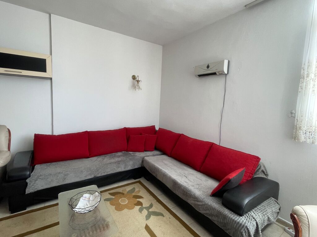 Jepet me qera apartament 1+1 tek kazazi, Durrës