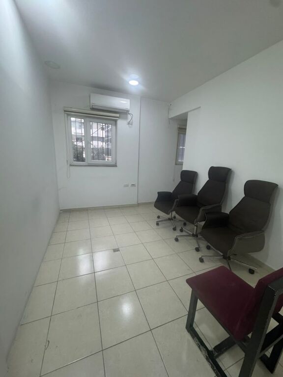 Office for rent on Kavaja Street