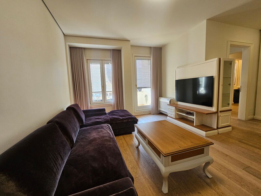 2+1+2 for rent at Willson Square
