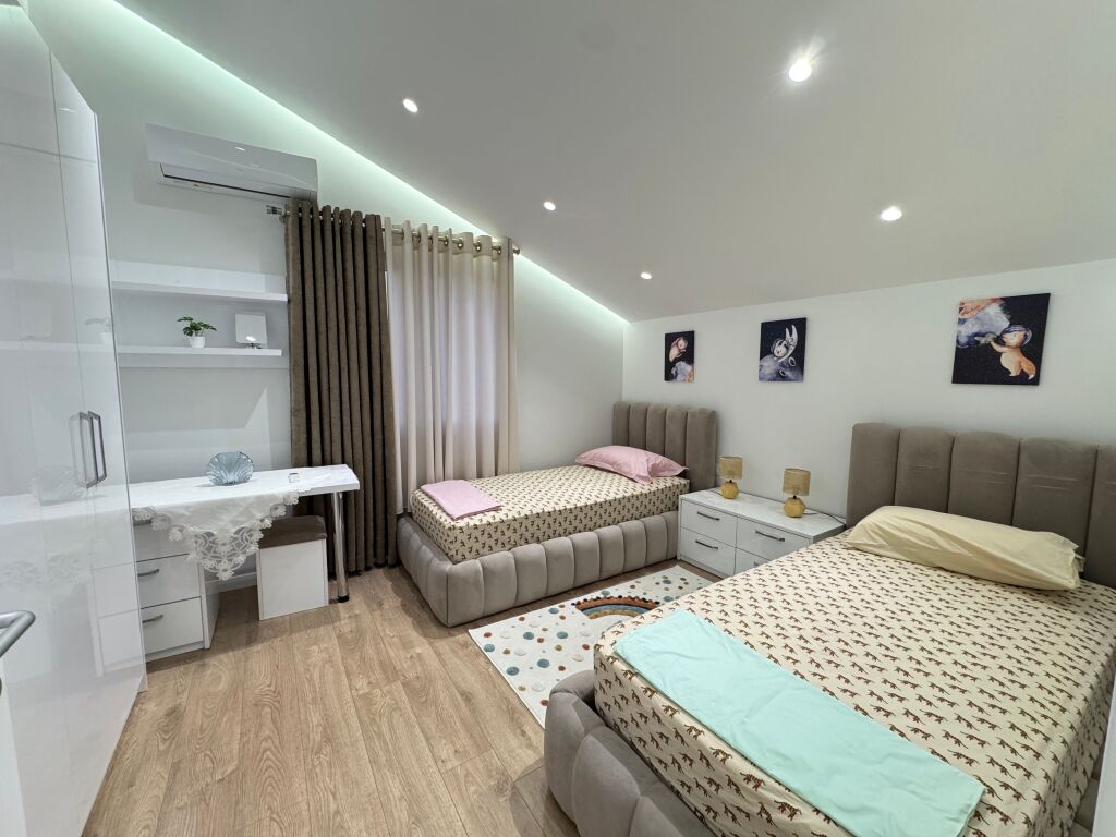 APARTAMENT 2+1 PER QIRA !!