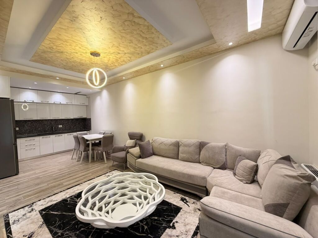 Shitet apartament 2+1 te Golden Park 3, përballë Spitalit Amerikan!