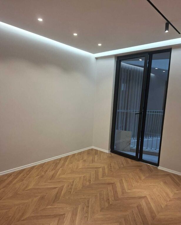Affitto | Ambjent Biznesi | Rruga Mine Peza | 1000 €/mese