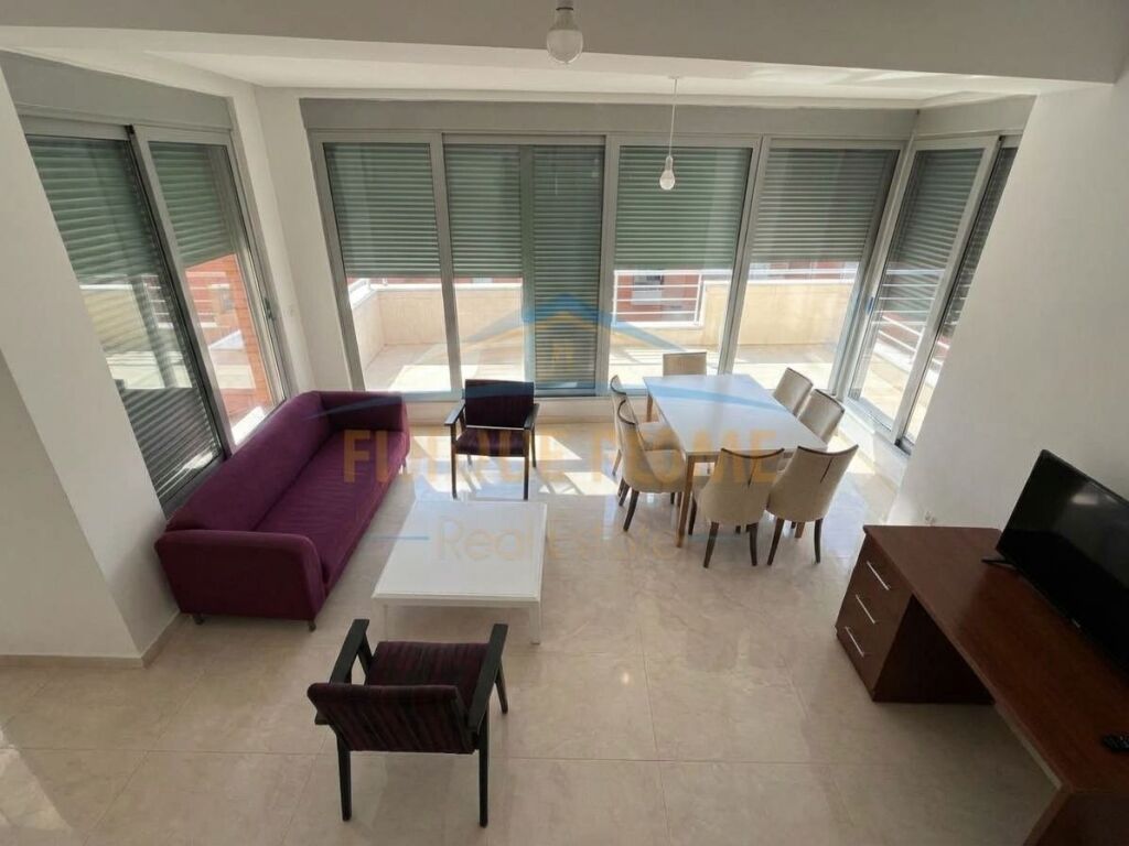 Qira, Apartament 2+1, Zogu i Zi