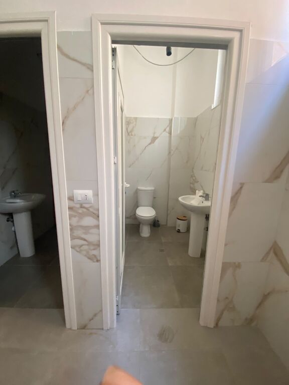 Per Qira Ambient Biznesi Plazh Durres