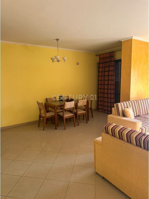 APARTAMENT 2+1+2 ME QIRA TEK GLOBE!