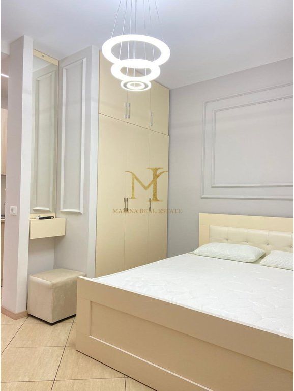 JEPET ME QERA APARTAMENT NE PLAZH STACIONI PARE!