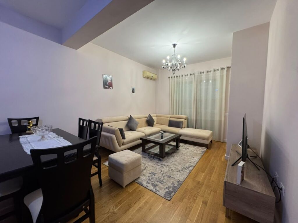 Shitet, Apartament 2+1, Kompleksi Golden Park, Tirane . Empire75523