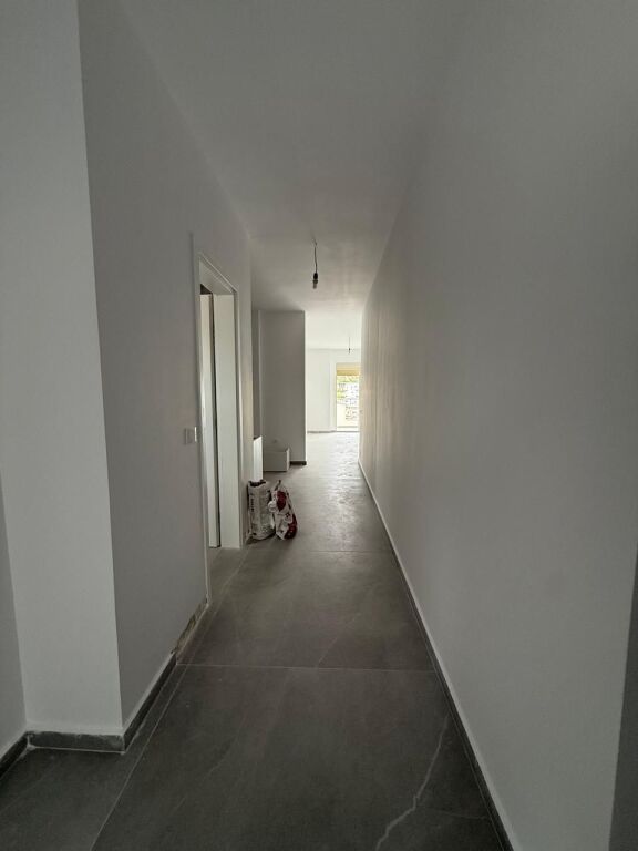 APARTAMENT 1+1 PER SHITJE NE SARANDE (CMIM I NEGOCIUESHEM)