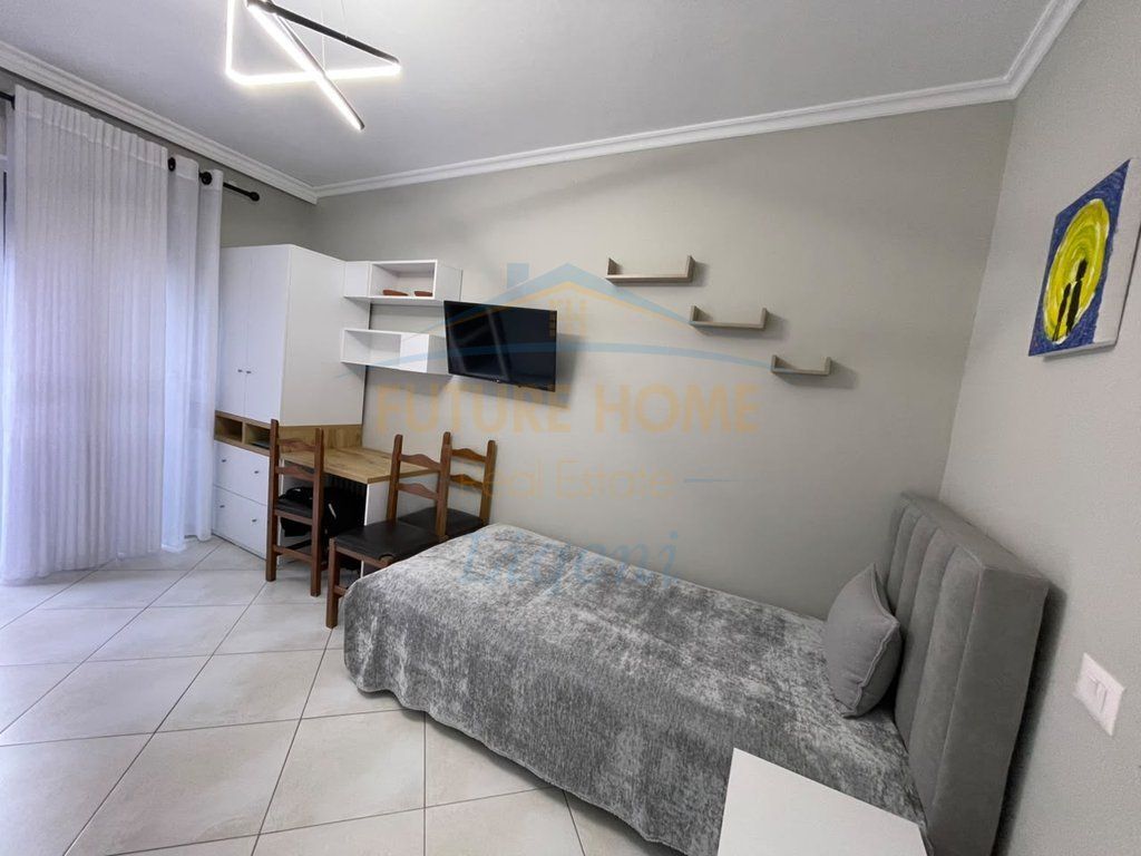 Shitet, Apartament 2+1, Liqeni i Thatë, Tiranë