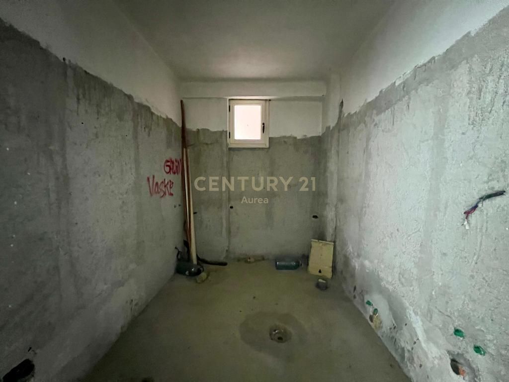 PENTHOUSE NE SHITJE | LUNGOMARE | VIJA E PARE BREGDETARE
