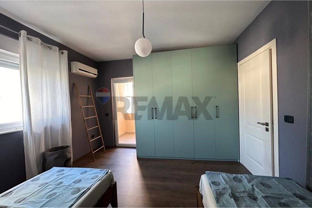 Apartament 2+1 per qira tek Ish Ekspozita