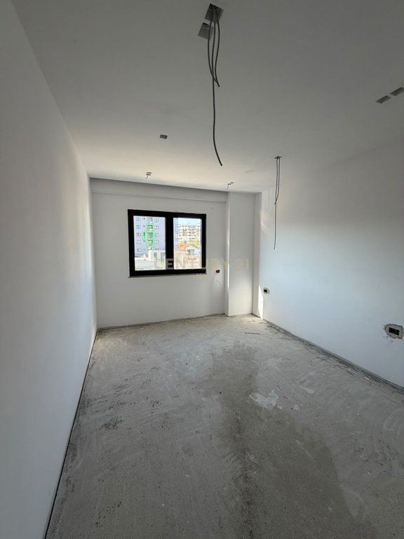 Shitet apartament 2+1+2 në Oasis Residence – 260,000 € 260,000 €