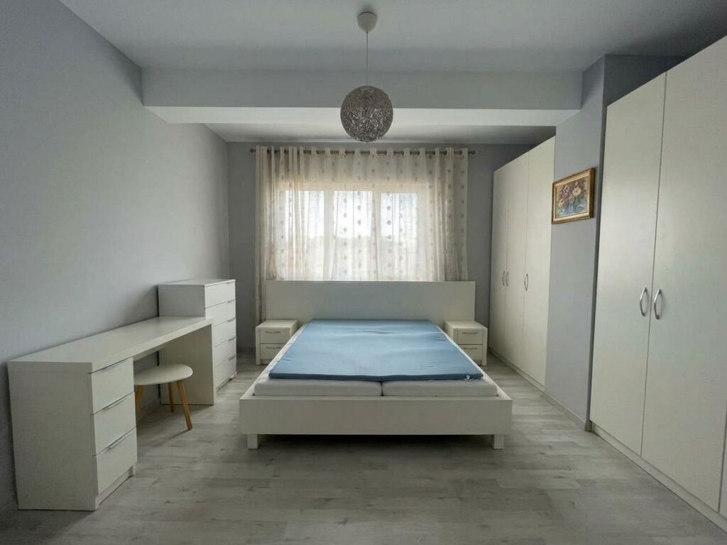 Qera, Apartament 1+1, Komuna e Parisit, Tiranë